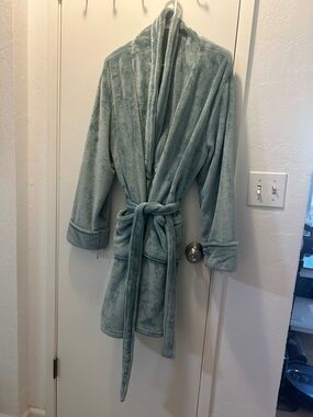 Plush Microfiber Spa Robe in Seafoam Green with Belt